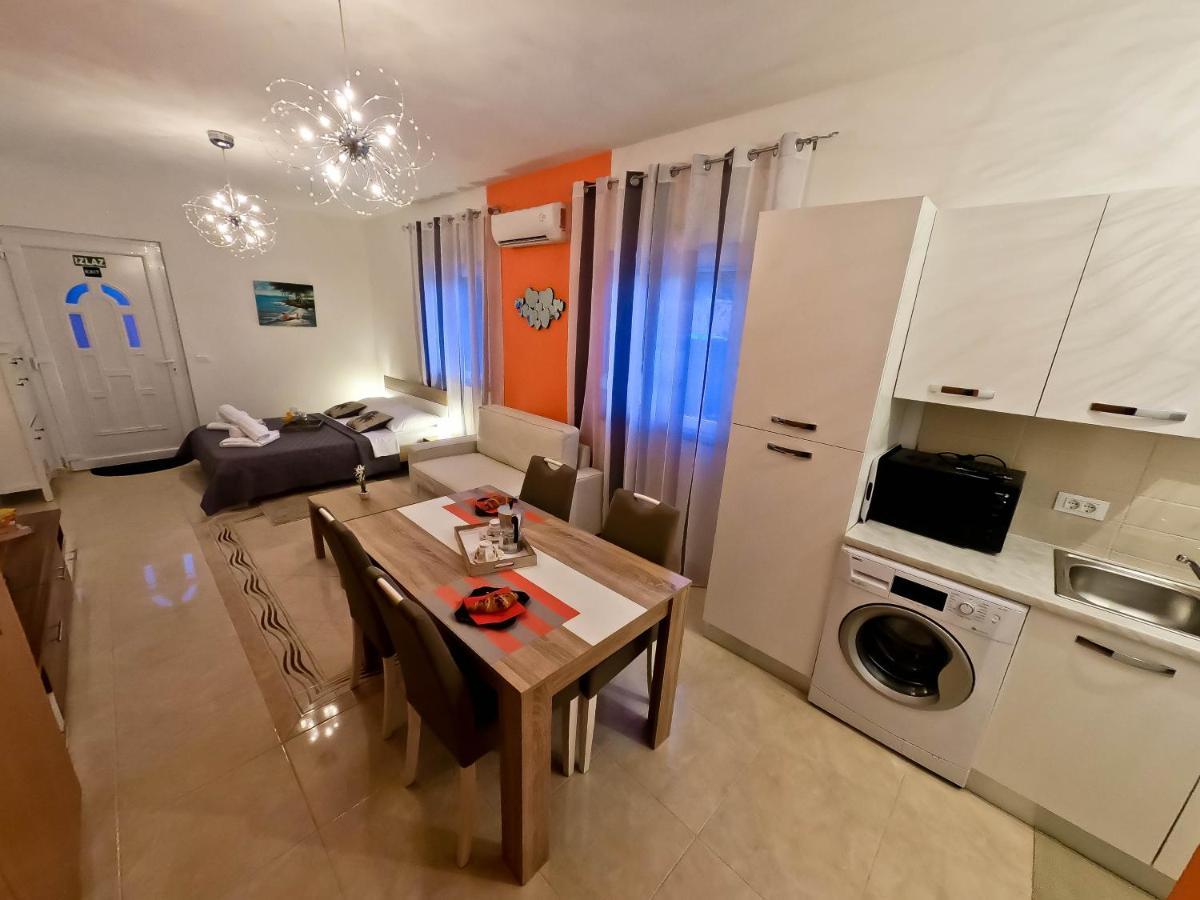 House Monte Cherpo Пула Екстер'єр фото