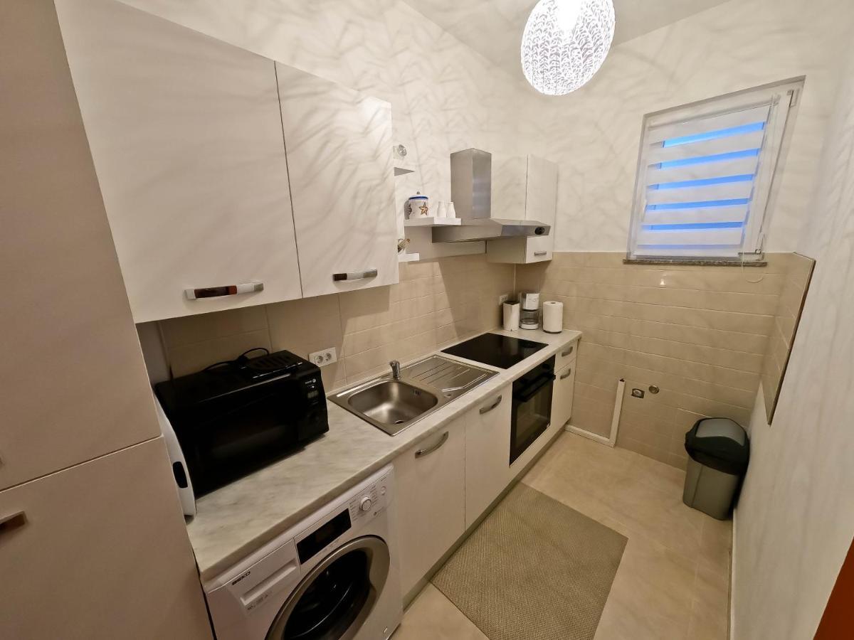 House Monte Cherpo Пула Екстер'єр фото